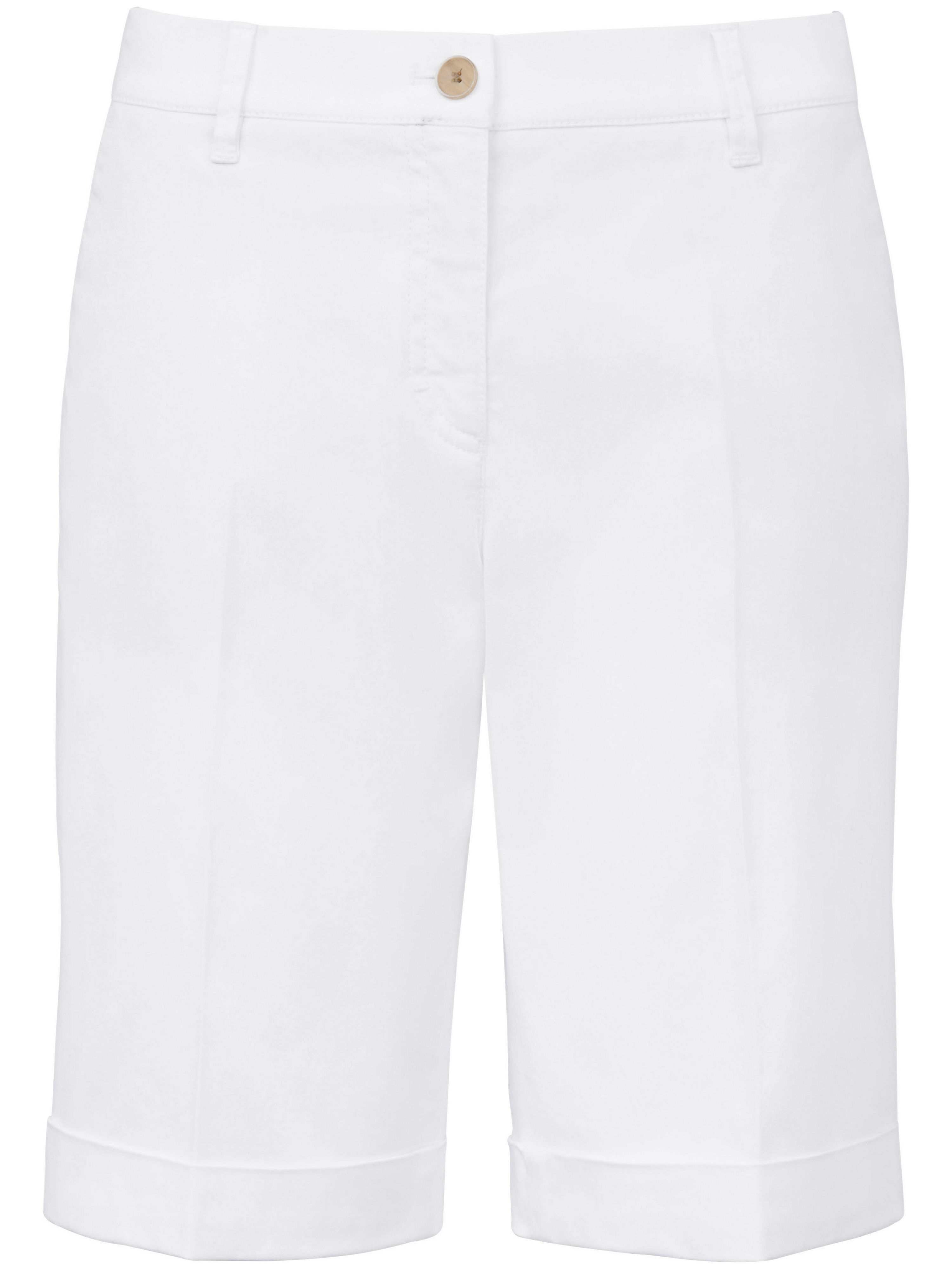 Brax Feel Good - Modern Fit Bermuda shorts design Mia - white